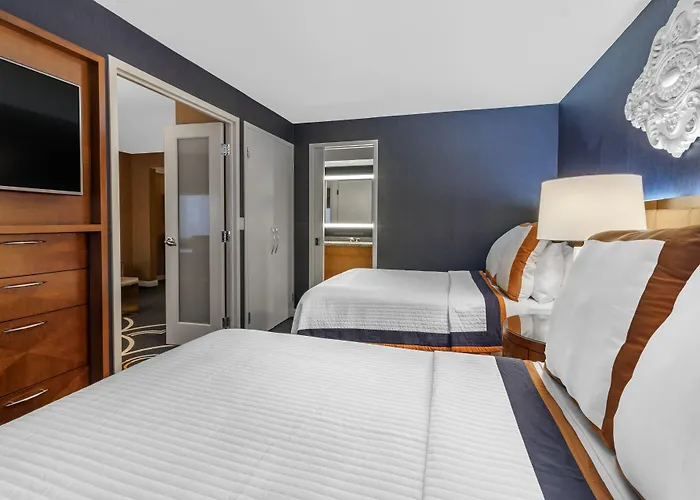 Omni 4* Chicago