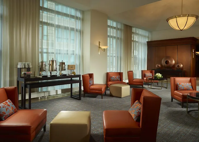 Omni Hotel 4*